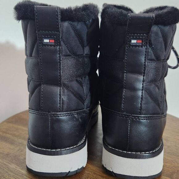 Tommy Hilfiger Black Lace-Up Winter Boots with Faux Fur Lining Size 7 - Picture 6 of 12